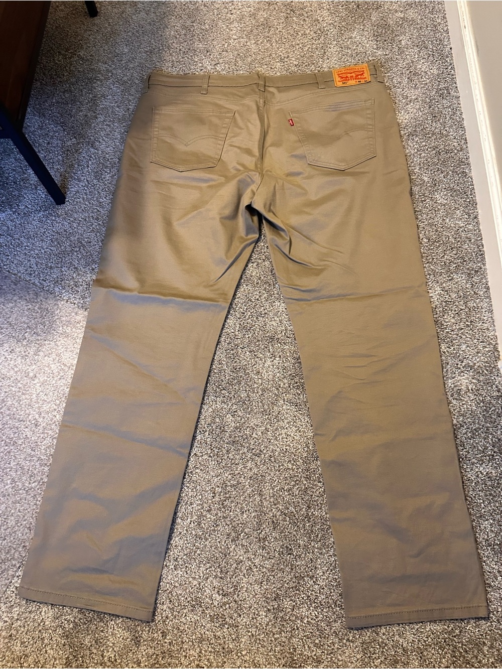 Levi's Men's Chinos in Olive Tan - Picture 5 of 6